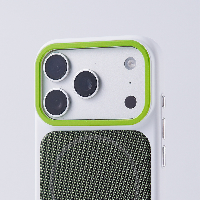 Magnetyczne etui z tkaniny tec – Tech Accessories Hard Case recenzja i cena