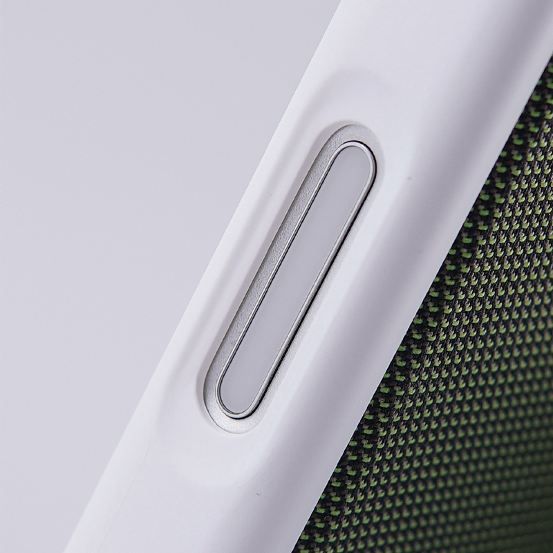 Magnetyczne etui z tkaniny tec – Tech Accessories Hard Case recenzja i cena